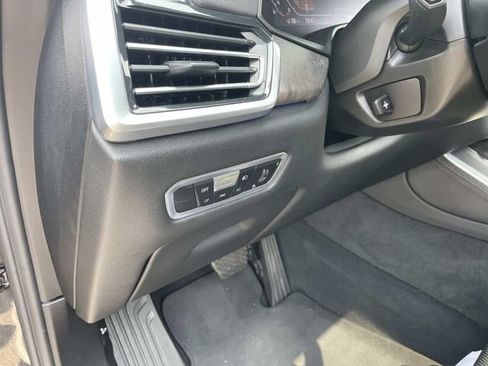 Used 2023 BMW X5 xDrive40i w/ Premium Package AWD/4WD image 22