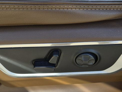 Used 2019 RAM 1500 Laramie w/ Bed Utility Group image 27