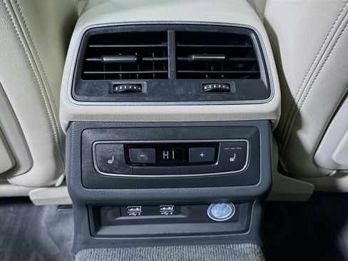 Used 2019 Audi A6 3.0T Premium w/ Convenience Package image 25