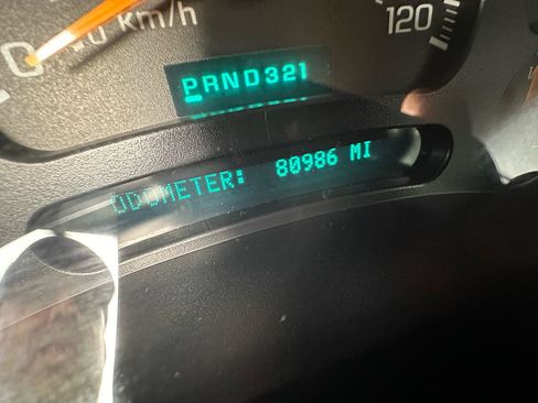 Used 2004 Chevrolet Silverado 2500 LT w/ Skid Plate Package AWD/4WD image 22
