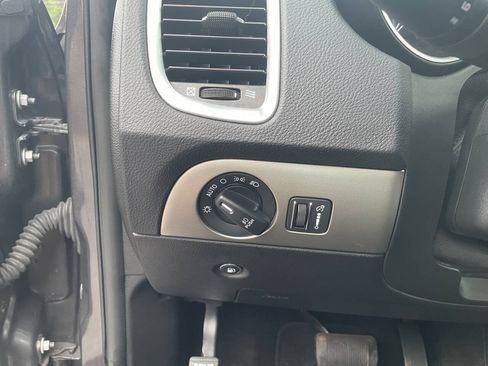 Used 2020 Dodge Durango SXT AWD/4WD image 15