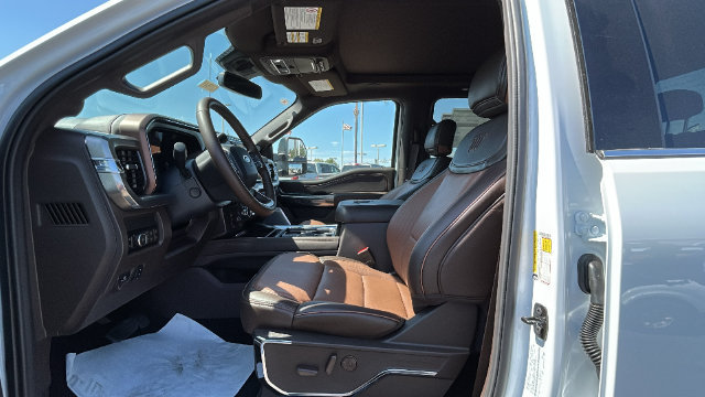 New 2026 Ford F350 King Ranch w/ Tremor Off-Road Package AWD/4WD image 17