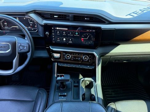 Used 2024 GMC Sierra 1500 Denali w/ Denali Reserve Package image 9