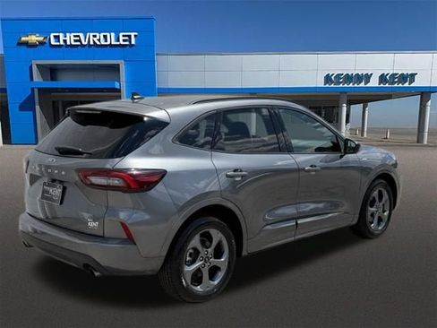 Used 2023 Ford Escape ST-Line FWD image 5