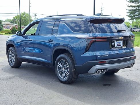 New 2026 Chevrolet Traverse LT w/ Driver Confidence Package FWD image 11