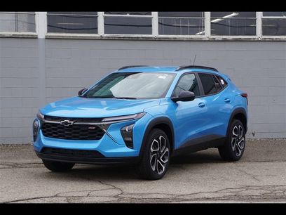 New 2025 Chevrolet Trax RS w/ Sunroof Package