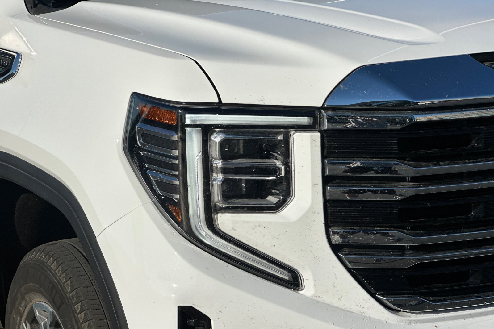 Used 2026 GMC Sierra 1500 SLT AWD/4WD image 43