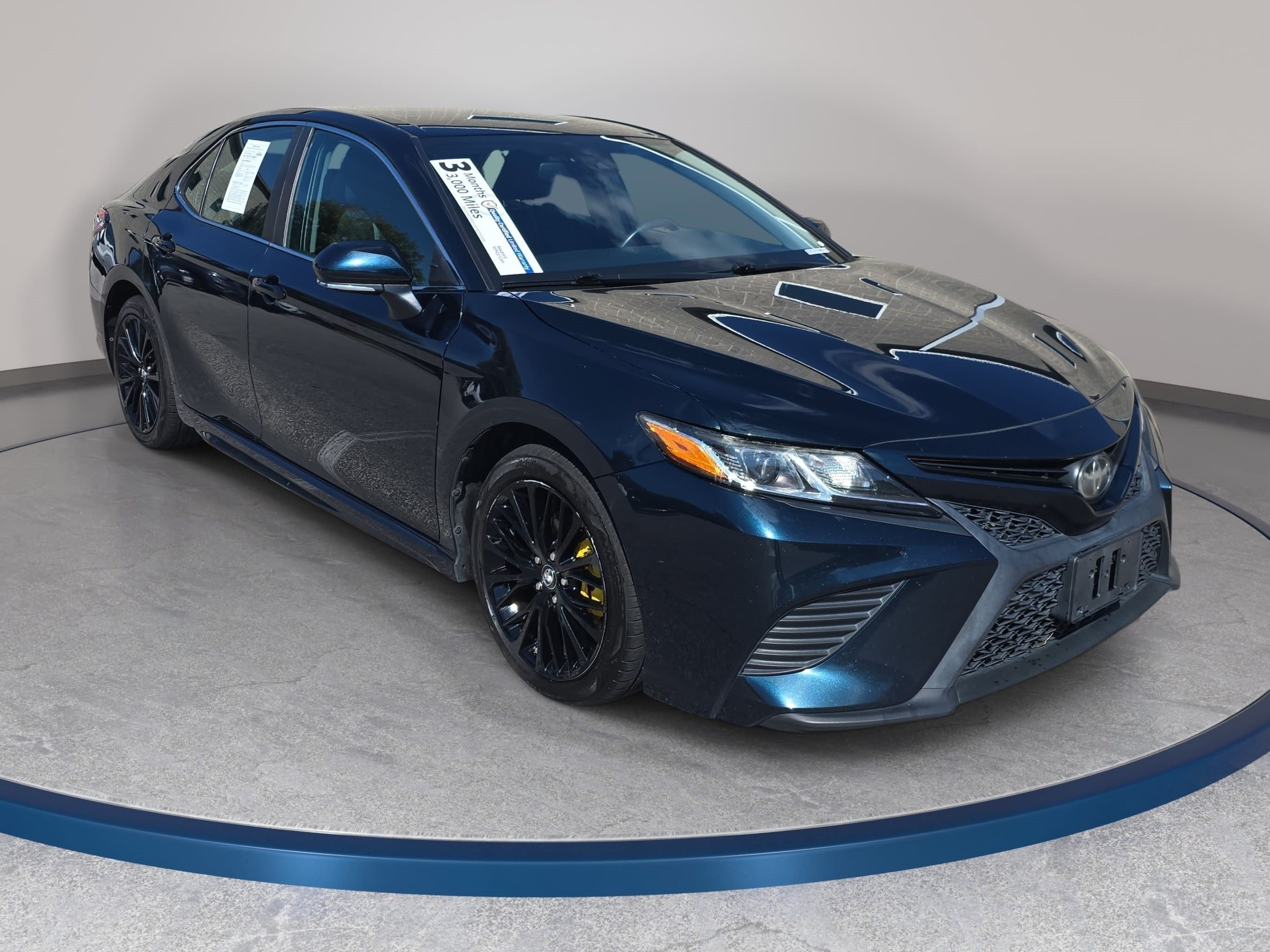 Used 2018 Toyota Camry SE w/ Audio Package FWD image 3