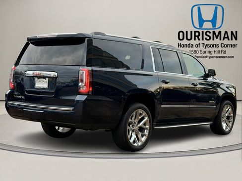 Used 2020 GMC Yukon XL Denali w/ Open Road Package image 3