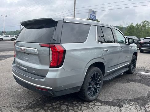 Used 2024 GMC Yukon SLT w/ SLT Luxury Package AWD/4WD image 6