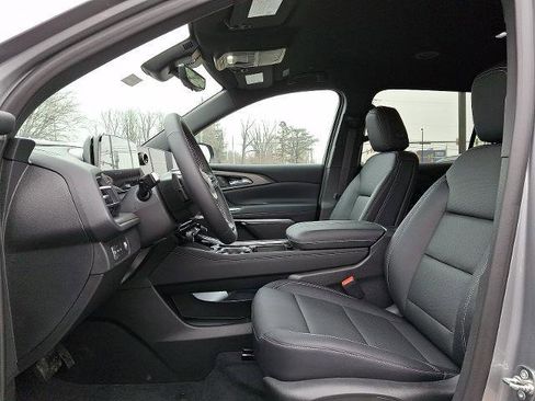 New 2026 Chevrolet Traverse LT w/ Driver Confidence Package image 8