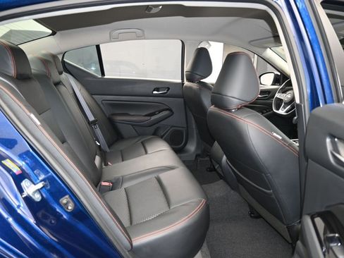 Used 2024 Nissan Altima 2.5 SR image 39