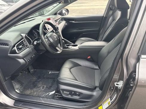 Used 2024 Toyota Camry SE image 18