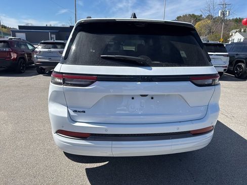 New 2026 Jeep Grand Cherokee Limited AWD/4WD image 4