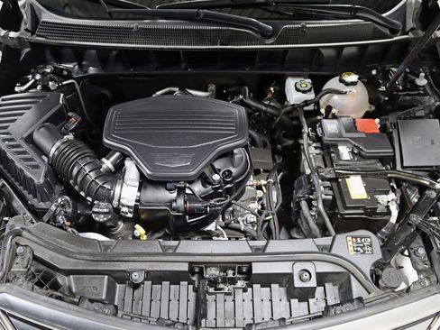 Used 2018 Cadillac XT5 Luxury image 37