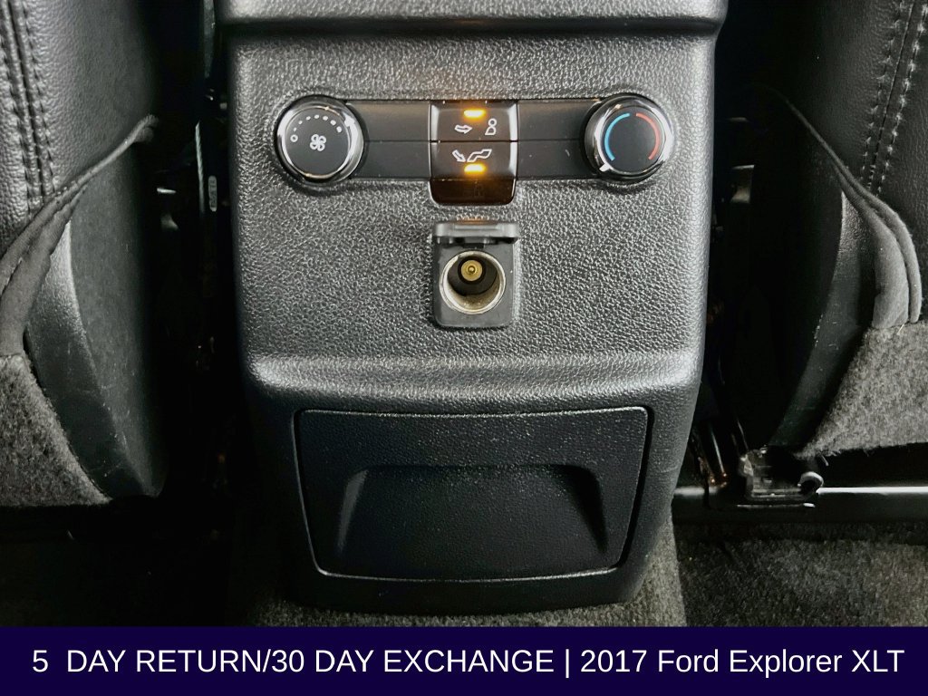 Used 2017 Ford Explorer XLT w/ Equipment Group 202A AWD/4WD image 29