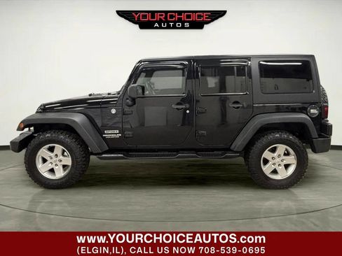Used 2014 Jeep Wrangler Unlimited Sport image 2