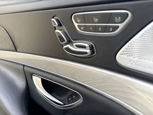 Used 2015 Mercedes-Benz S 550 4MATIC Sedan w/ Sport Package image 14
