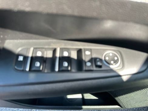 Used 2022 Kia Forte LXS FWD image 11