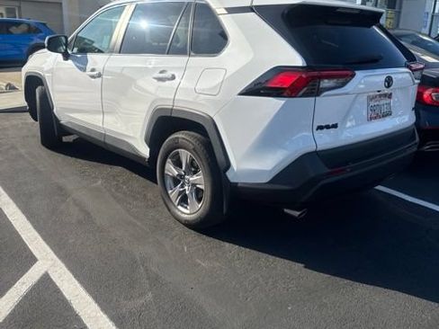 Used 2025 Toyota RAV4 XLE FWD image 4