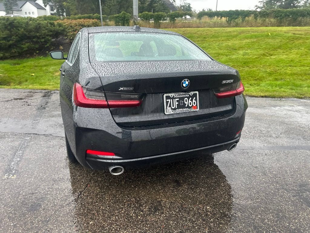 Used 2025 BMW 330i xDrive Sedan AWD/4WD image 16