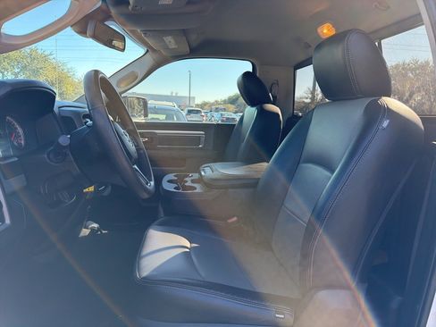 Used 2019 RAM 1500 Tradesman w/ Chrome Plus Package image 4