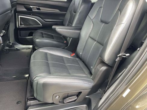 Used 2022 Kia Telluride EX w/ EX Premium Package image 21