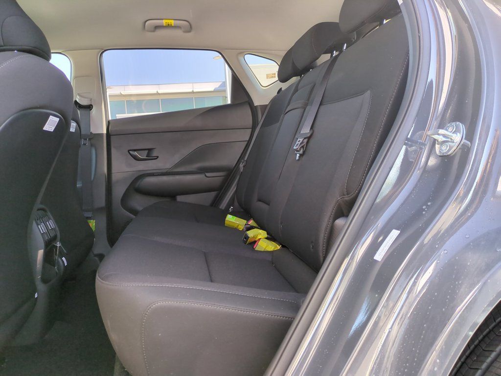 New 2025 Hyundai Kona SEL FWD image 11