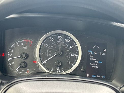 Used 2020 Toyota Corolla LE image 24