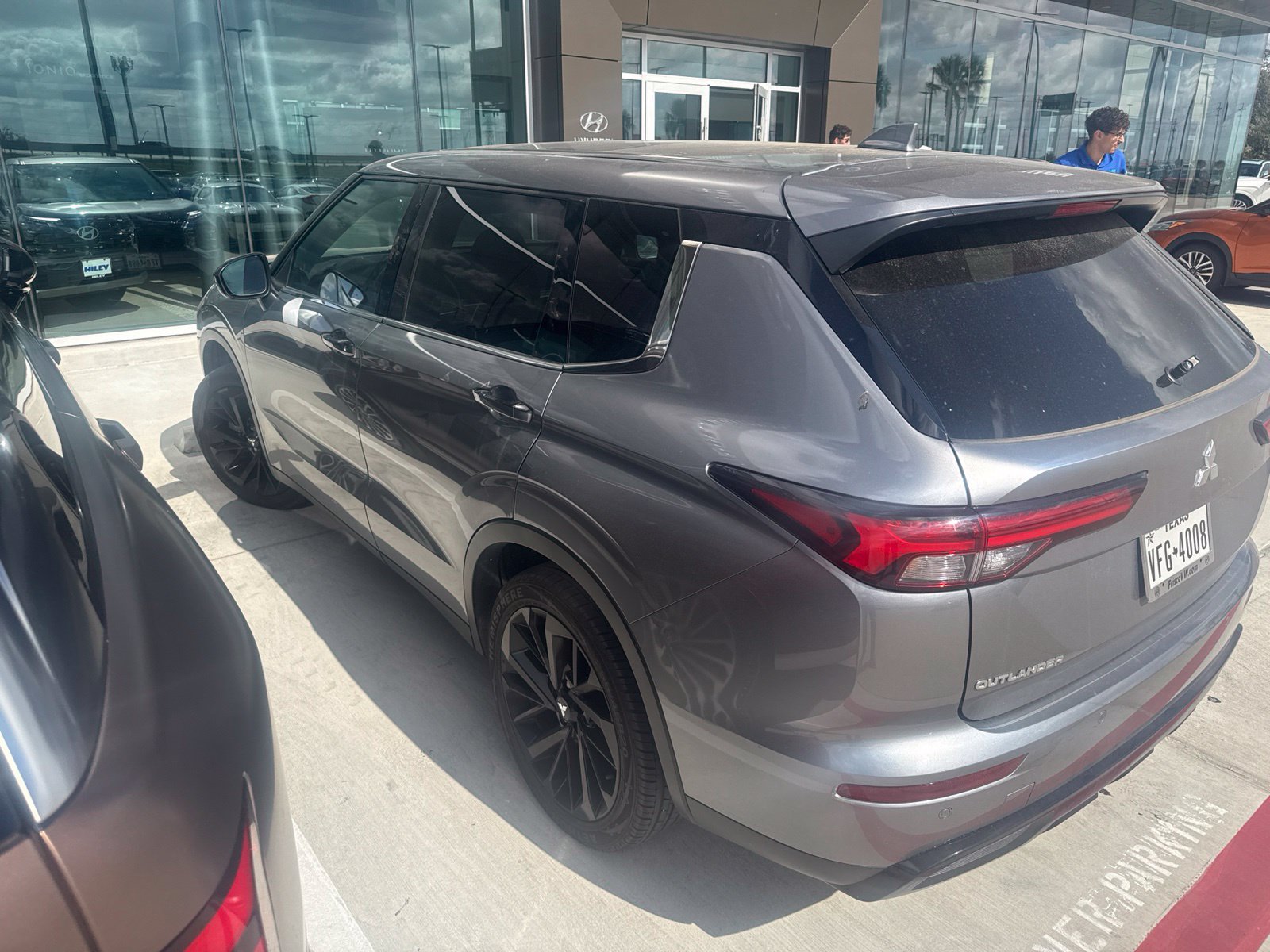 Used 2022 Mitsubishi Outlander SEL Black Edition FWD image 4