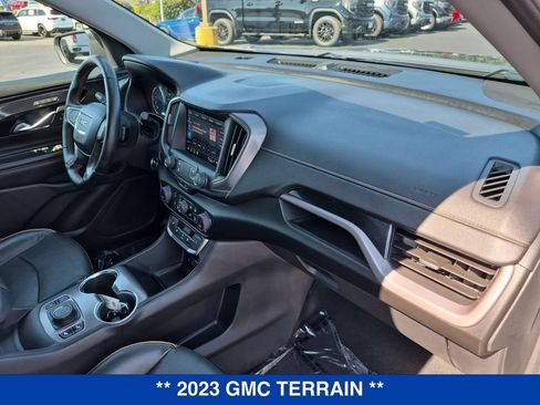Used 2023 GMC Terrain AT4 AWD/4WD image 33