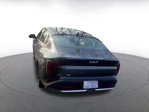 Used 2025 Kia K4 LXS image 9