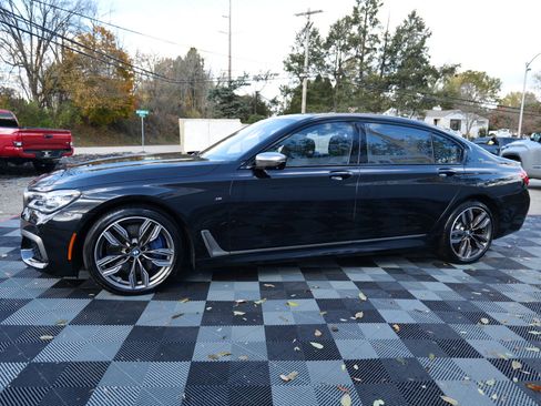 Used 2018 BMW M760i xDrive M760i xDrive Sedan image 9