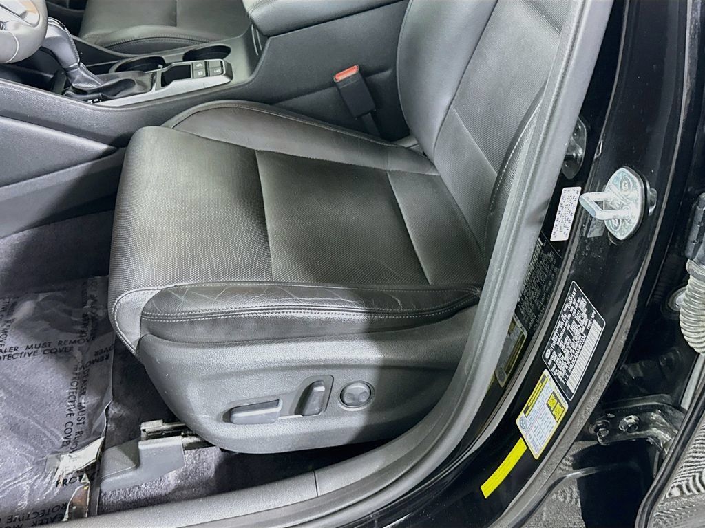 Used 2018 Hyundai Tucson Limited AWD/4WD image 23
