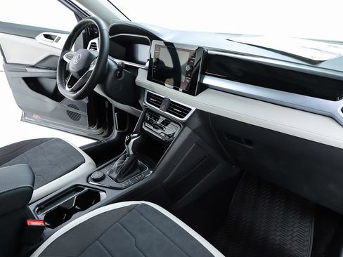 New 2026 Volkswagen Taos SE AWD/4WD image 31