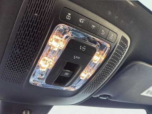 Used 2022 Mercedes-Benz CLA 250 image 19