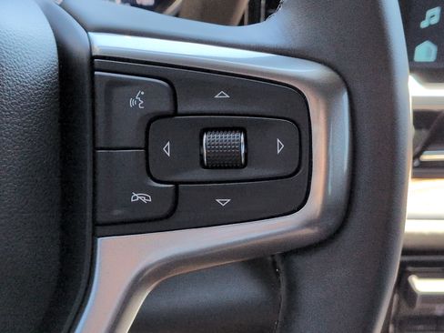 Used 2025 Chevrolet Silverado 2500 LT AWD/4WD image 24