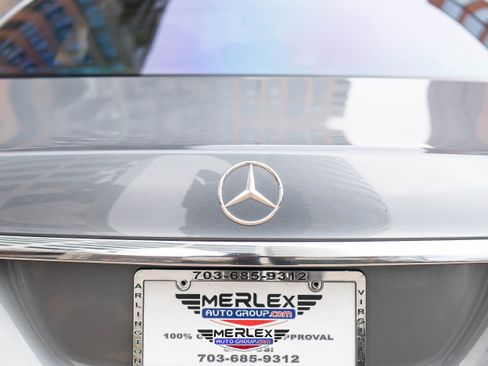 Used 2020 Mercedes-Benz S 560 4MATIC Sedan w/ Premium Package image 53