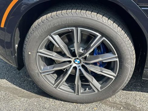 New 2027 BMW X6 xDrive40i w/ Climate Comfort Package AWD/4WD image 7