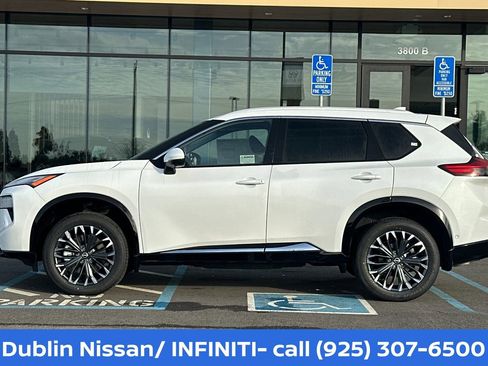 New 2026 Nissan Rogue Platinum w/ Tech Package AWD/4WD image 7