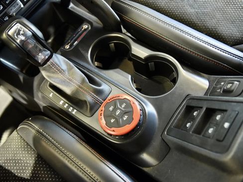 Used 2024 Ford Bronco Raptor AWD/4WD image 19