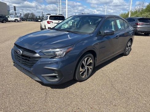 Used 2024 Subaru Legacy Premium image 1