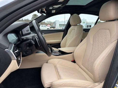 Used 2022 BMW 540i xDrive w/ Convenience Package AWD/4WD image 21