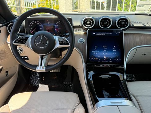 Used 2024 Mercedes-Benz C 300 Sedan image 39
