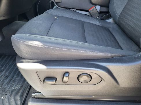 Used 2025 Chevrolet Silverado 2500 LT w/ Convenience Package AWD/4WD image 19