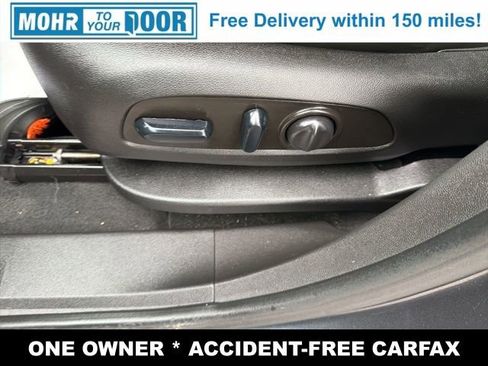 Used 2023 Chevrolet Equinox RS w/ RS Leather Package image 13