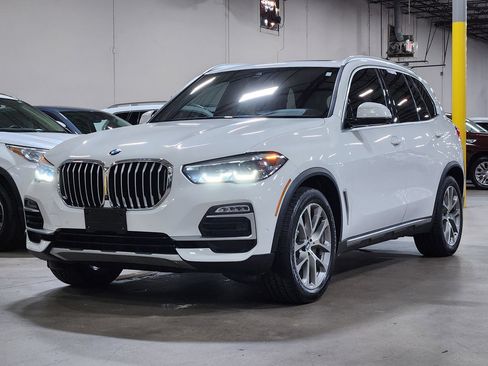 Used 2021 BMW X5 xDrive40i w/ Convenience Package AWD/4WD image 4