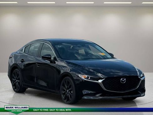 Used 2024 MAZDA MAZDA3 s FWD image 1