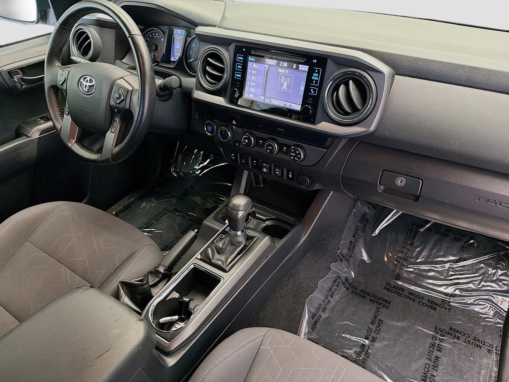 Used 2019 Toyota Tacoma TRD Off-Road w/ Technology Package AWD/4WD image 12