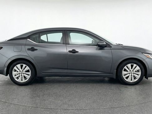 Used 2025 Nissan Sentra S FWD image 11
